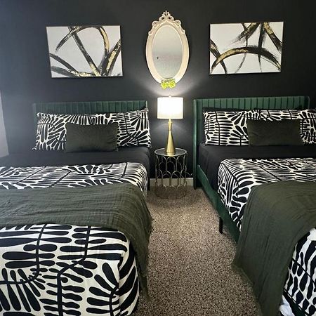 Luxury One Bedroom Apartments Free Parking&Pool ロサンゼルス エクステリア 写真