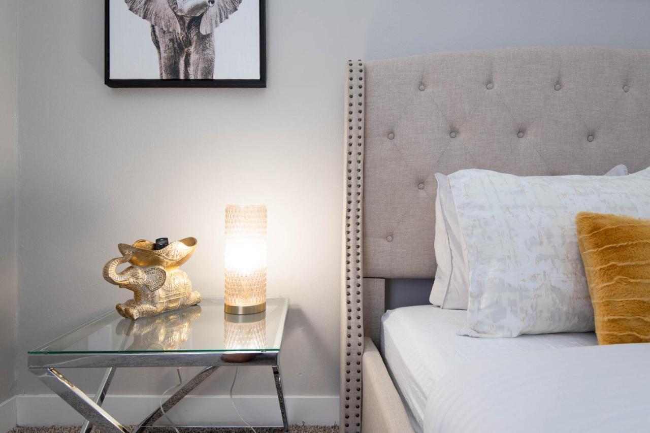 Luxury One Bedroom Apartments Free Parking&Pool ロサンゼルス エクステリア 写真