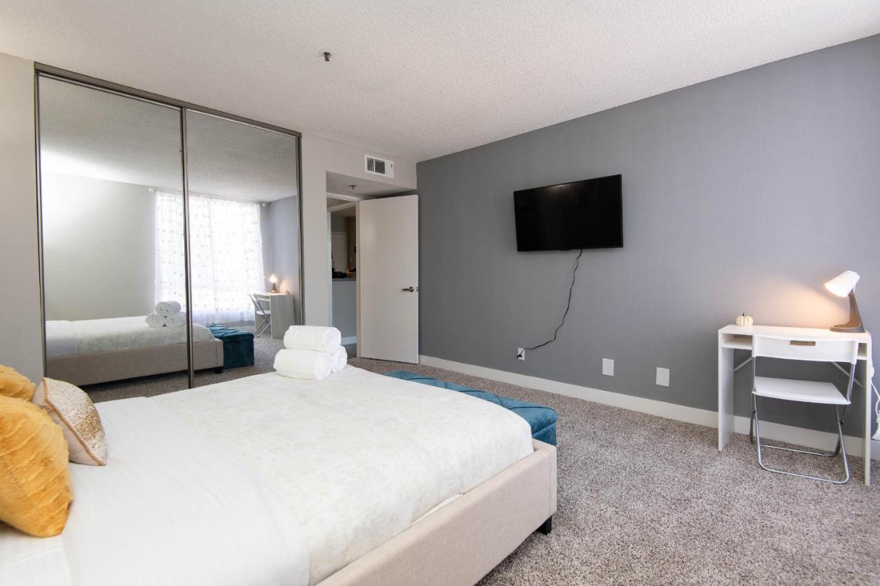 Luxury One Bedroom Apartments Free Parking&Pool ロサンゼルス エクステリア 写真