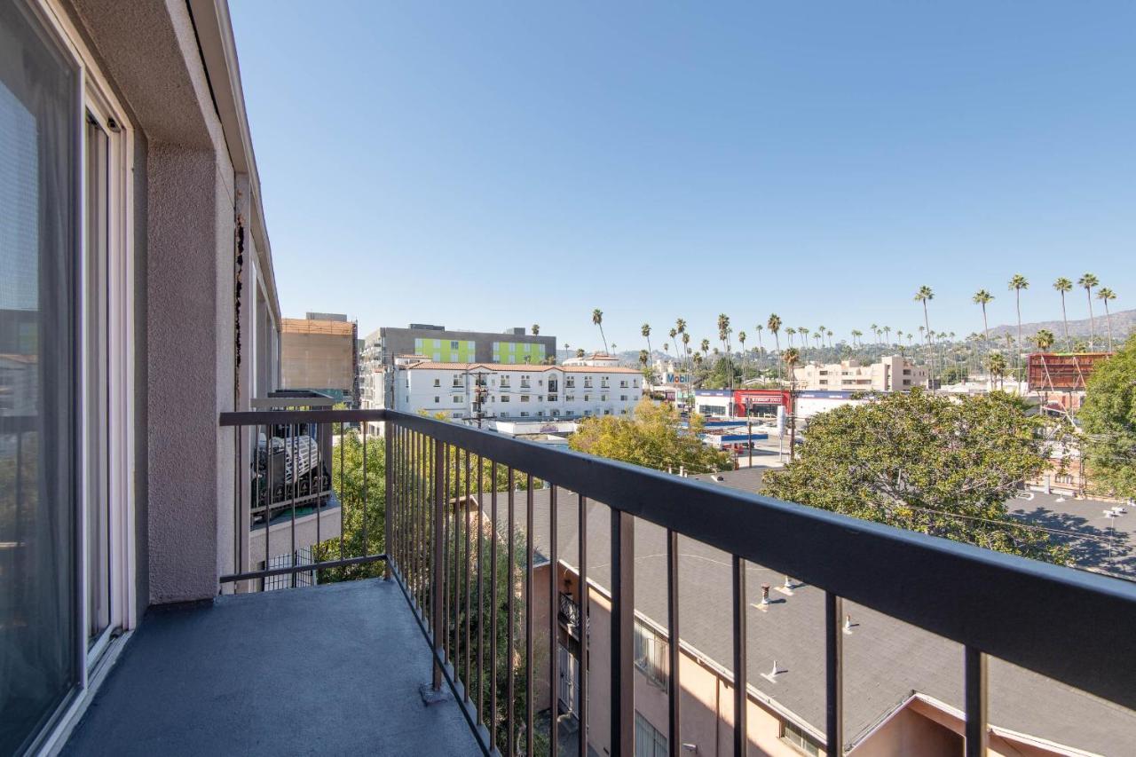 Luxury One Bedroom Apartments Free Parking&Pool ロサンゼルス エクステリア 写真
