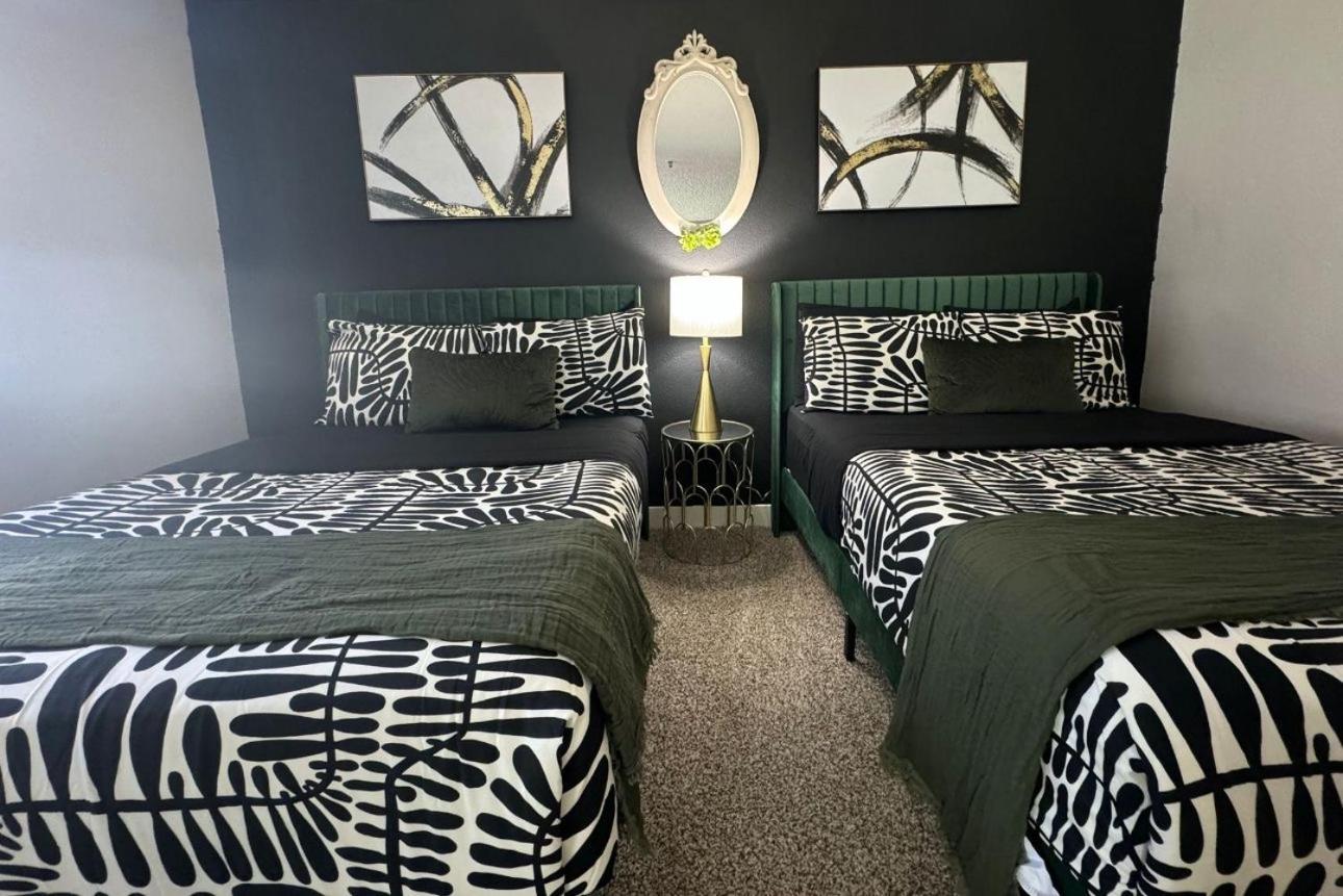 Luxury One Bedroom Apartments Free Parking&Pool ロサンゼルス エクステリア 写真