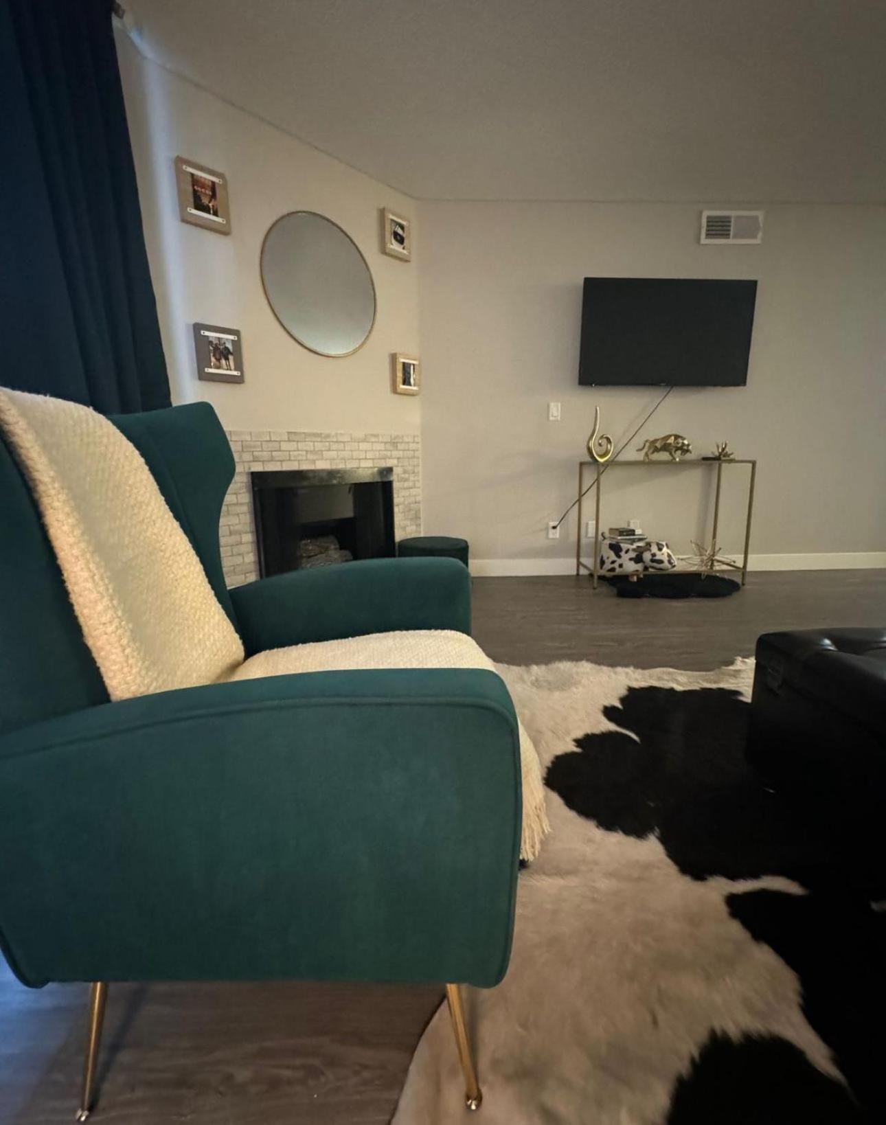 Luxury One Bedroom Apartments Free Parking&Pool ロサンゼルス エクステリア 写真